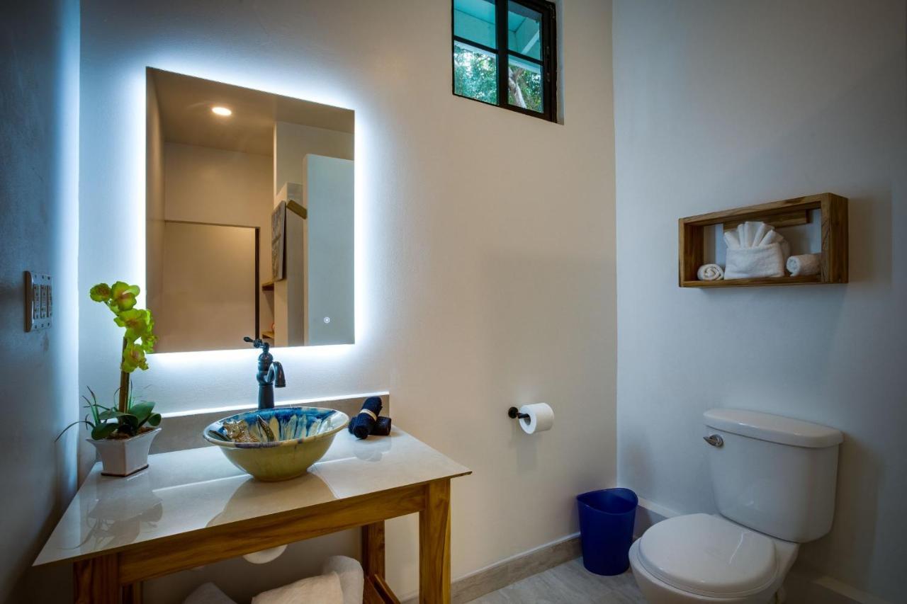The Sea Glass Inn Placencia Zewnętrze zdjęcie